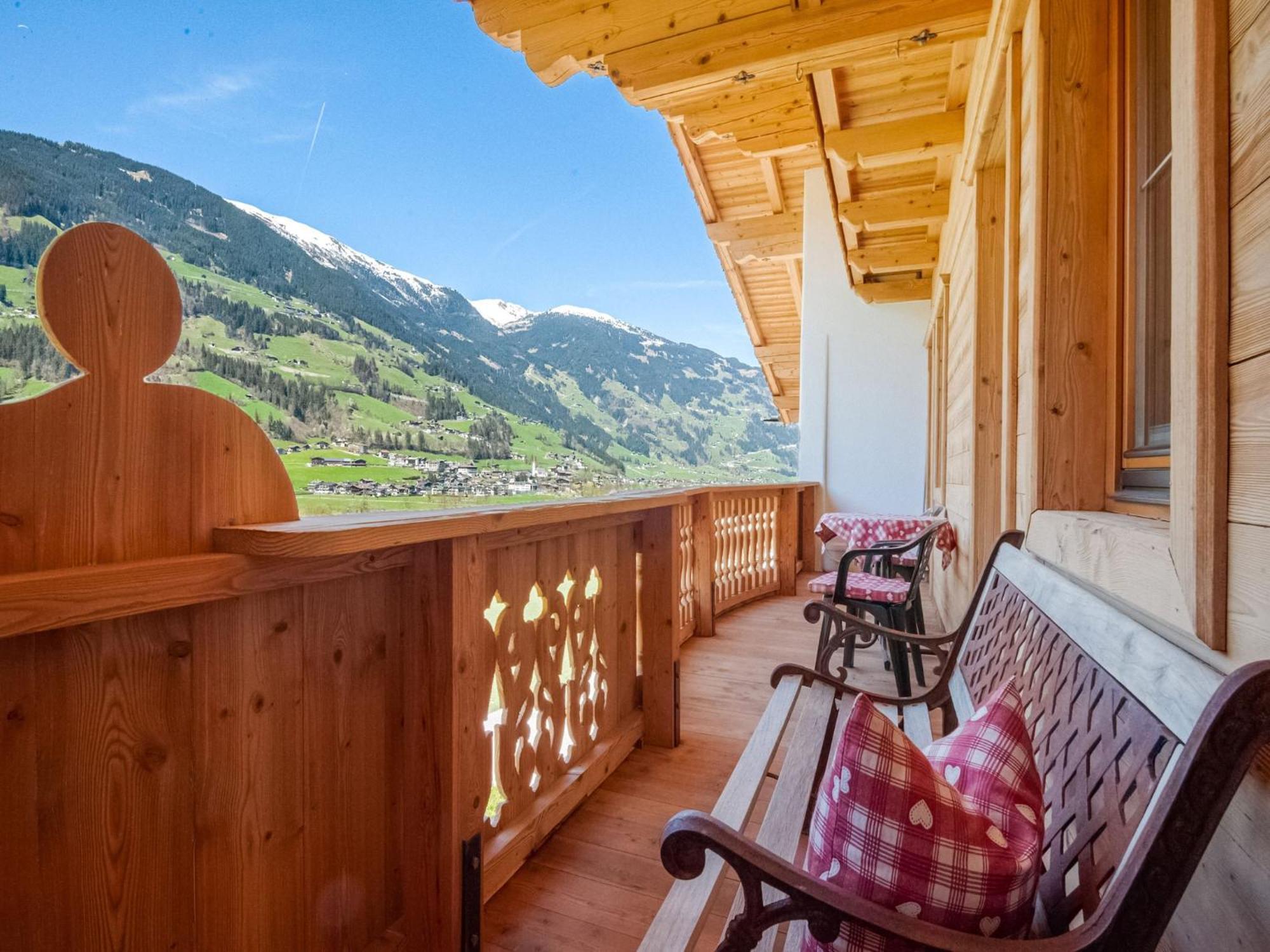 Apartment With Panoramic View Ramsau im Zillertal Bagian luar foto