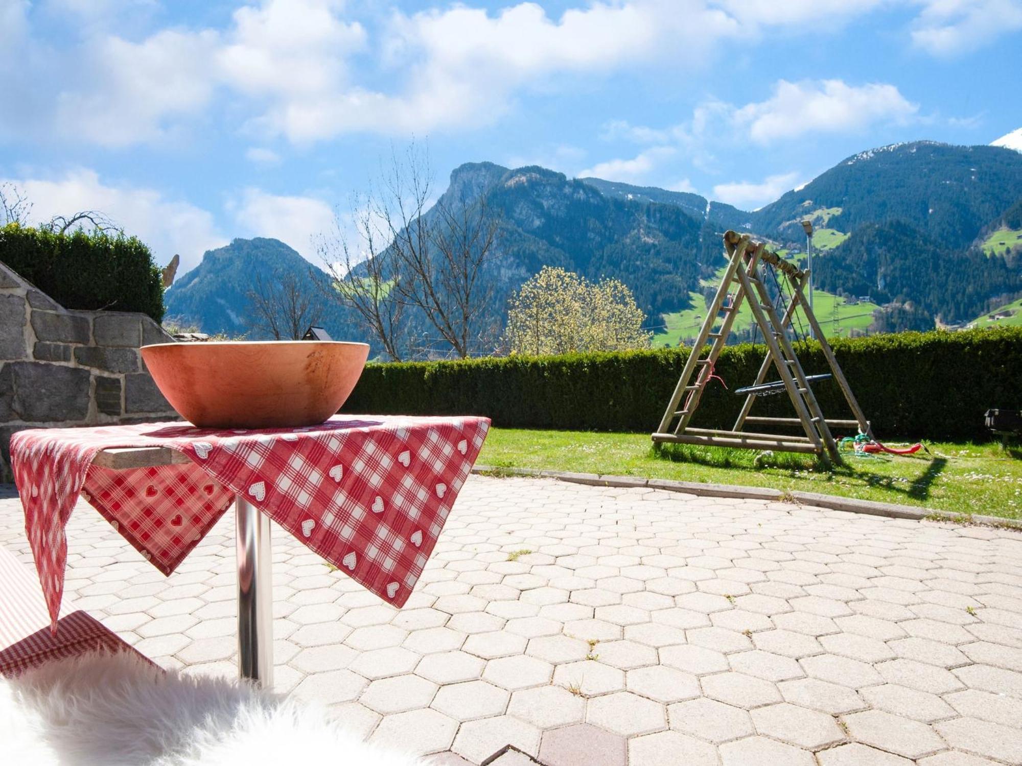 Apartment With Panoramic View Ramsau im Zillertal Bagian luar foto