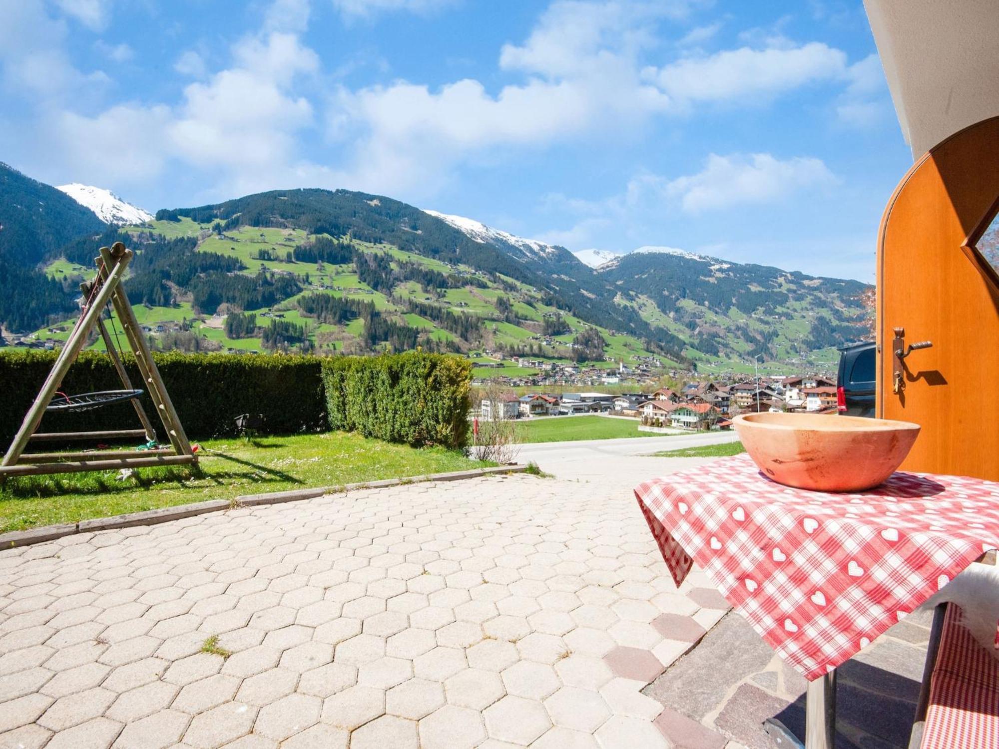 Apartment With Panoramic View Ramsau im Zillertal Bagian luar foto