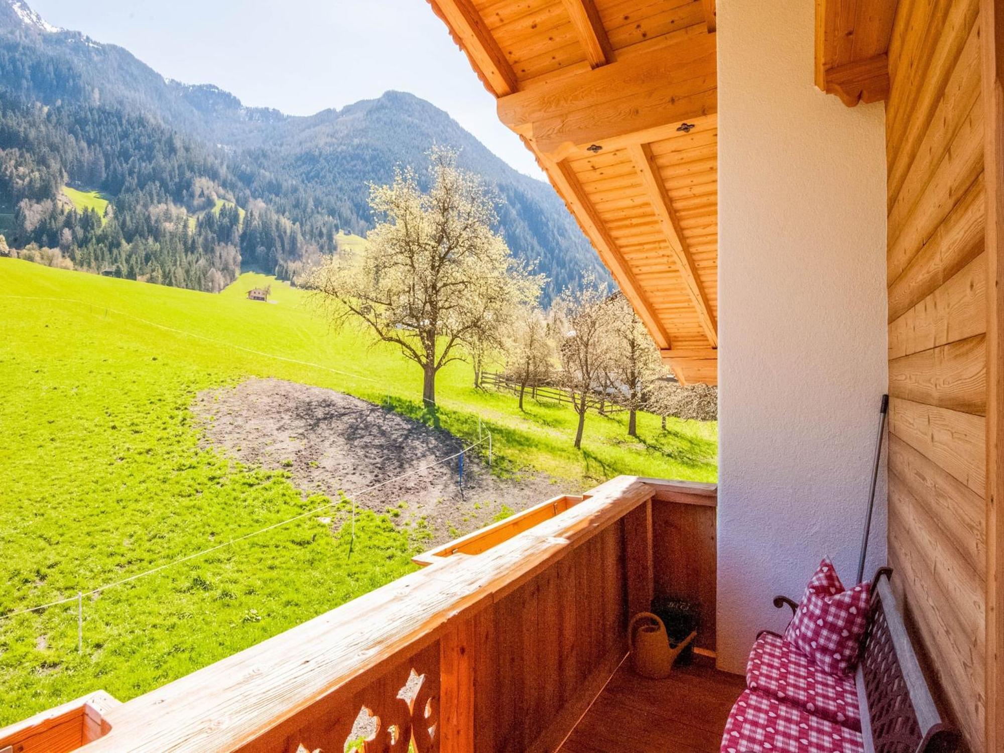 Apartment With Panoramic View Ramsau im Zillertal Bagian luar foto